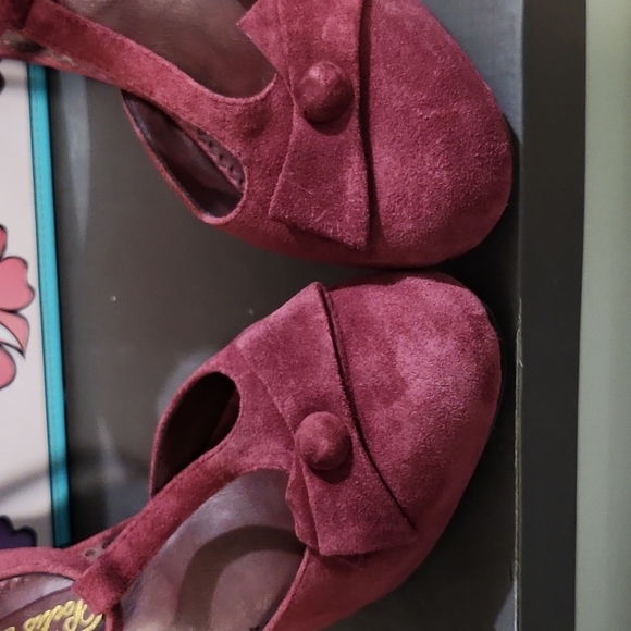 Cherry T-strap Heels - Picture 2 of 8